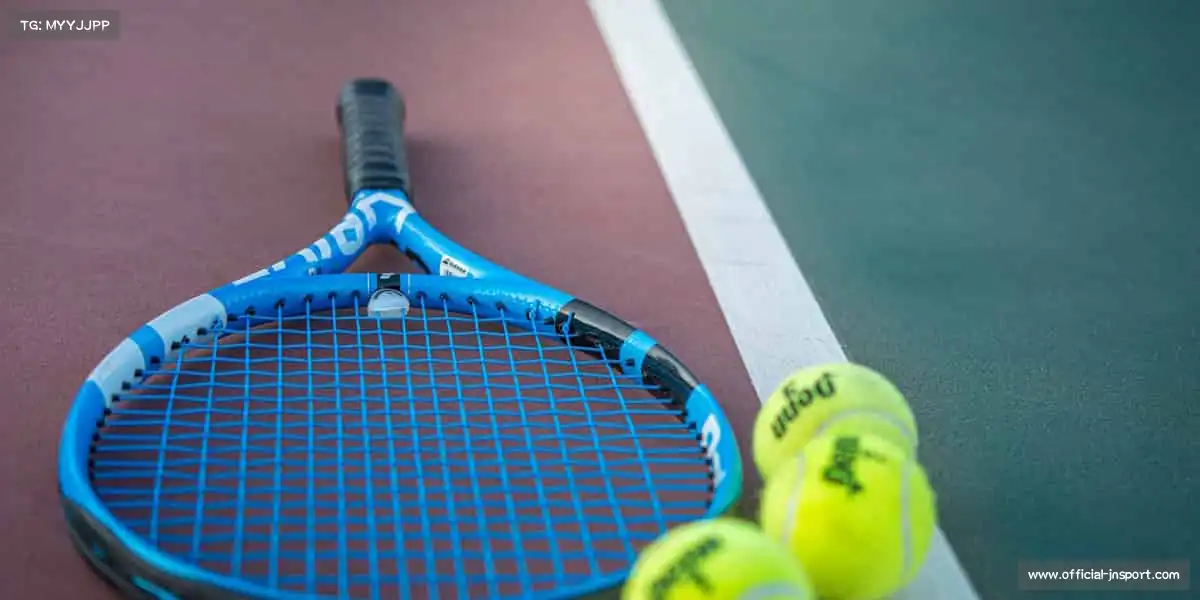 江南体育官网——✈滑板腾空,极限翻转!